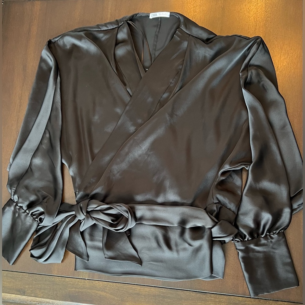 Beautiful Black Volume Sleeve Zara Wrap Shirt Large